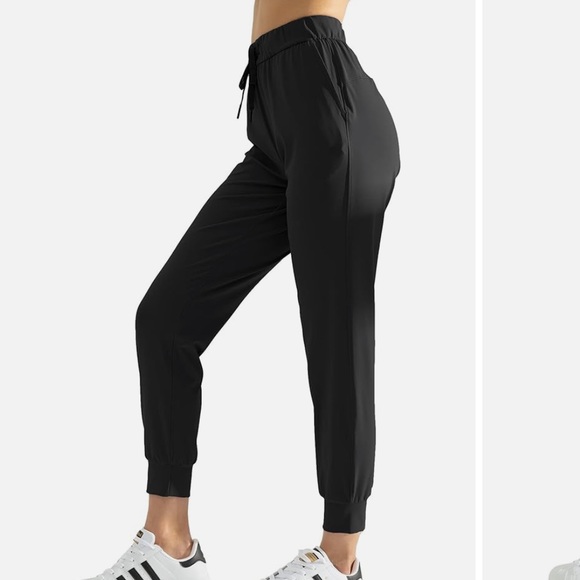 aerie Pants - ShoSho | Joggers - Black